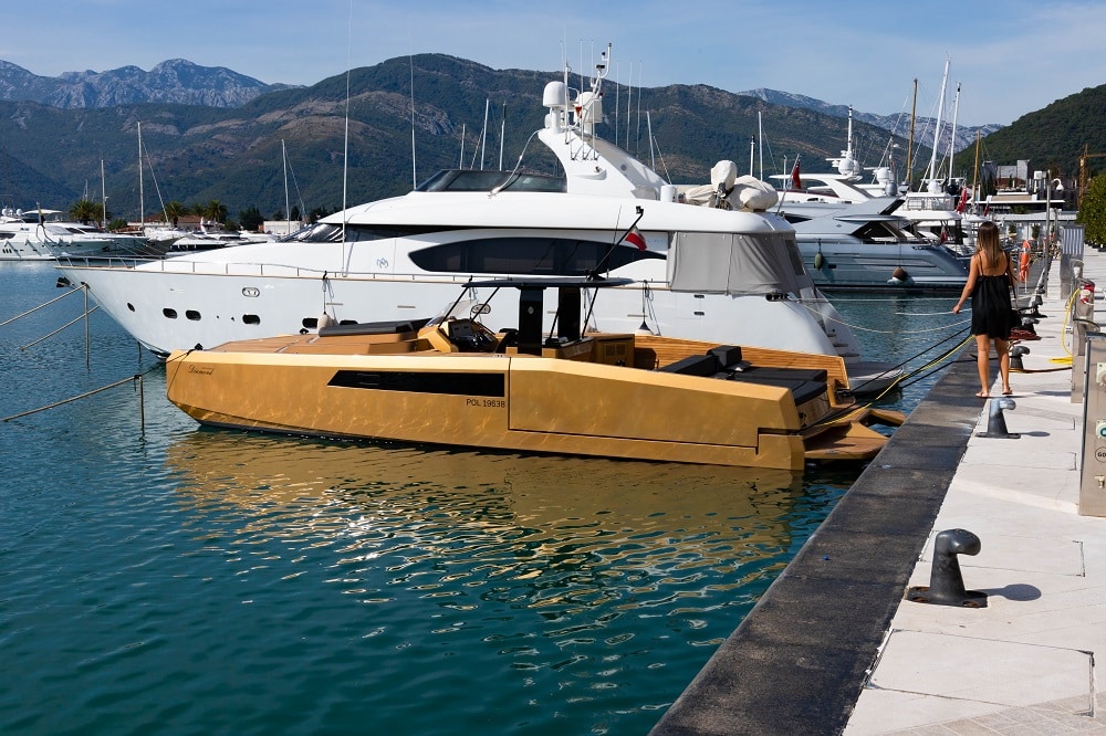 Navigating Efficiency: Benefits of Boat Management Software