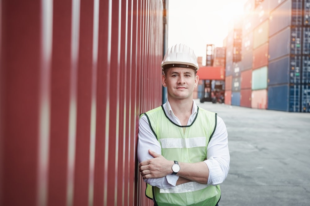Top 4 ways to retain seasonal employees in your marine business